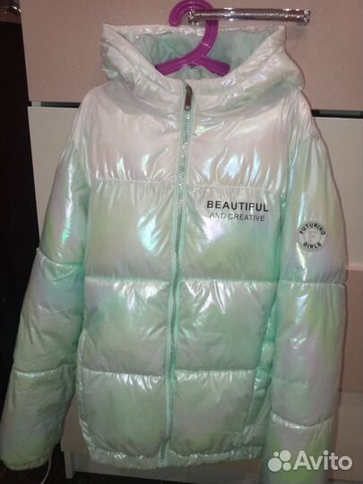 Продам куртку для девочки р. 158
