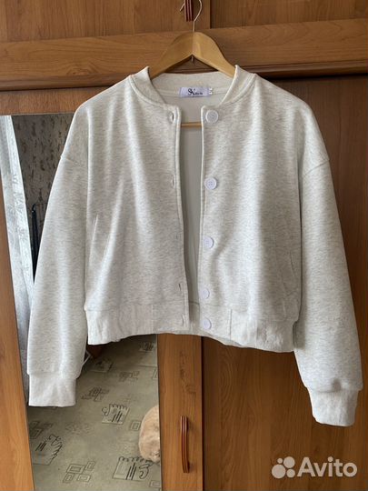 Бомбер укороченный