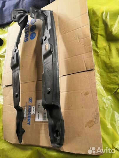 Audi A6 C7 пыльник крыла 4G0821111 4G0821112