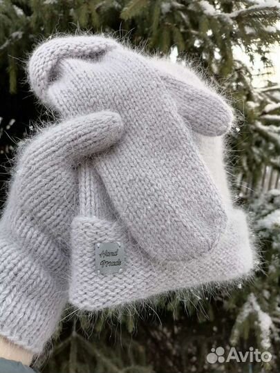Комплект шапка и варежки