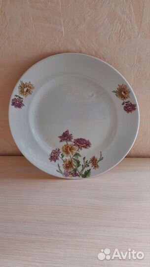 Старинная мелкая тарелка СССР (20-40гг.)