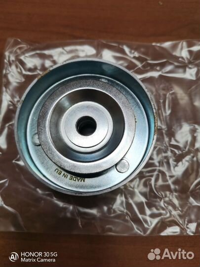 Ролик обводной ремня Toyota Camry,Land Cruiser