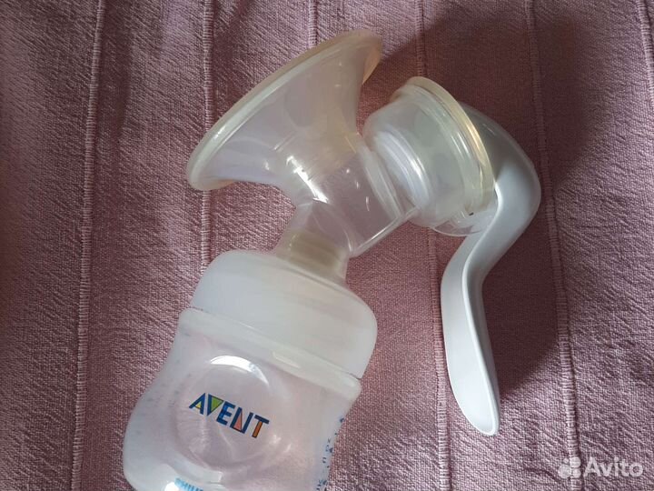 Ручной молокоотсос Philips Avent Comfort SCF330