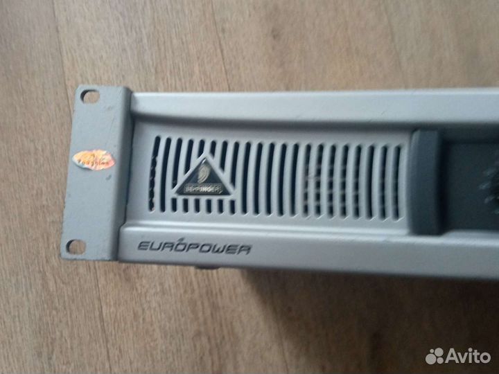 Усилитель мощности Behringer epx 2000