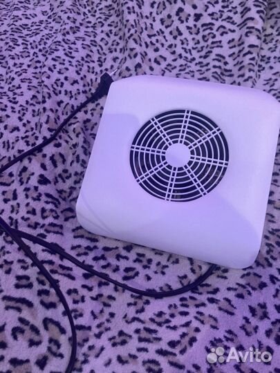 Уф Лампа для ногтей и пылесос