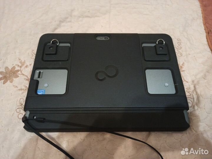 Планшет Fujitsu Q555