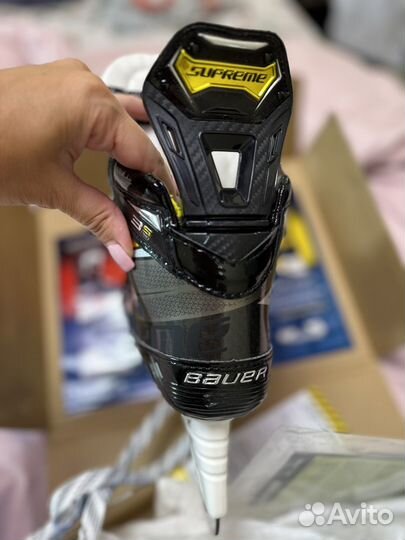 Хоккейные коньки bauer