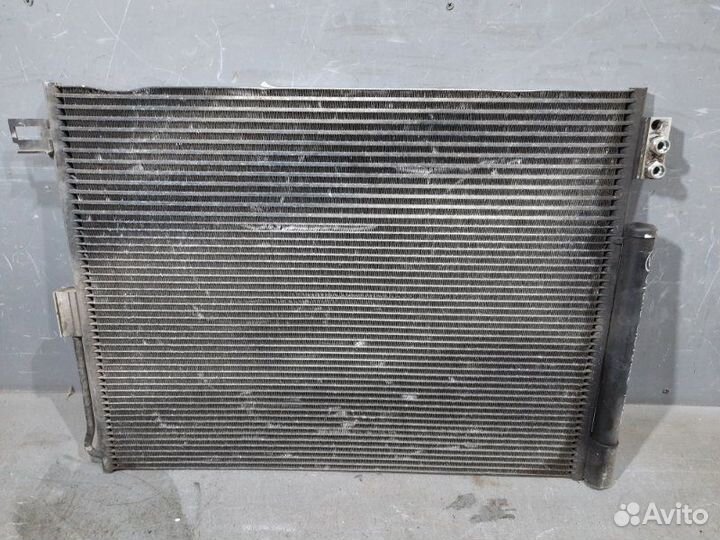 Радиатор кондиционера Jeep Grand Cherokee WK2