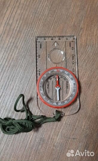 Компас туристический