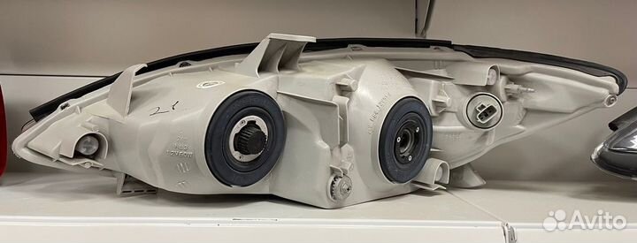 Фара Toyota Camry V30