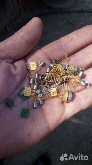 Радиодеталь.транзистор