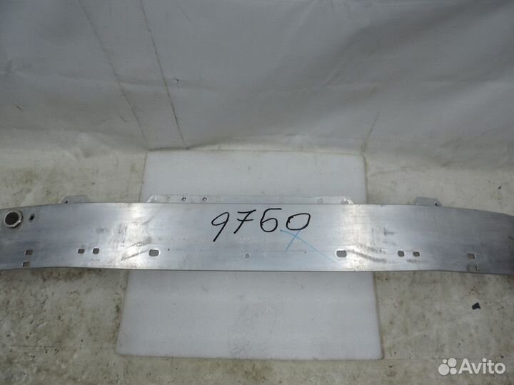 Усилитель бампера переднего Mercedes-Benz E-Class