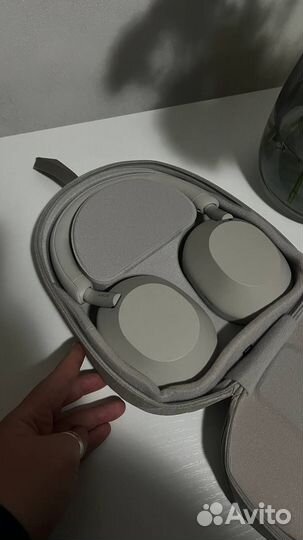 Беспроводные наушники Sony WH 1000XM5, бежевые