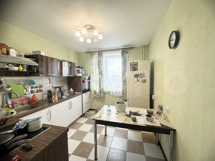 4-к. квартира, 90 м², 9/10 эт.