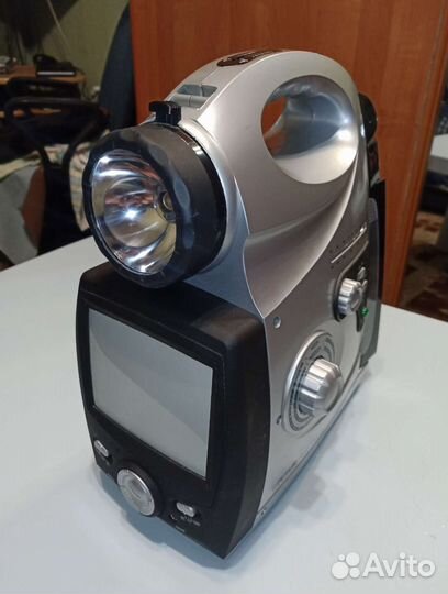 Походный фонарь-телевизор-радио