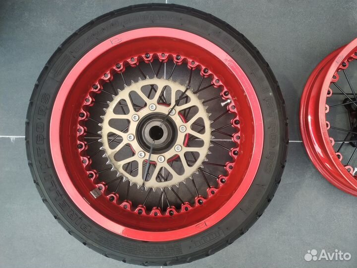 Комплект колёс Kineo для BMW S1000XR 1 поколения