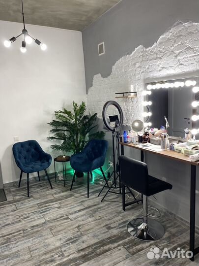 Аренда рабочего места визажиста бровиста