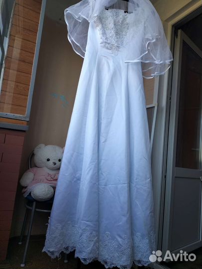 Свадебное платье