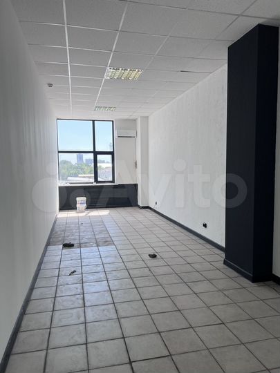 Офис, 26,5м2, бц Кавказ, ул.Одесская 48