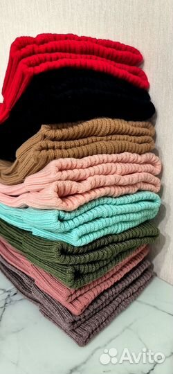 Шапки весна осень яркие плотные