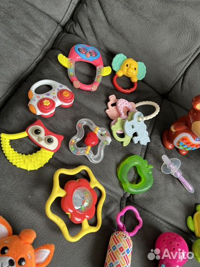 Детские игрушки с рождения до года