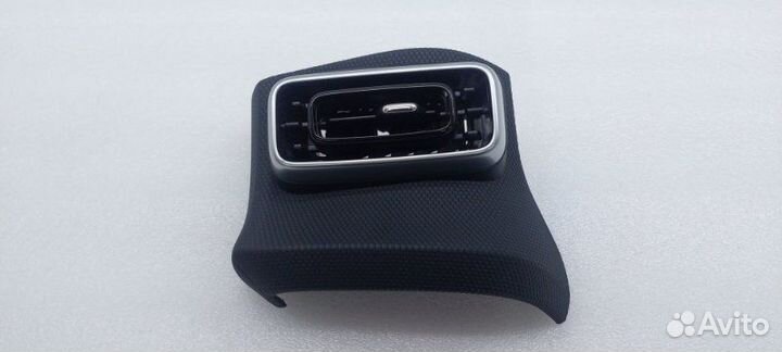 Б/У Дефлектор воздушный Состояние отличное