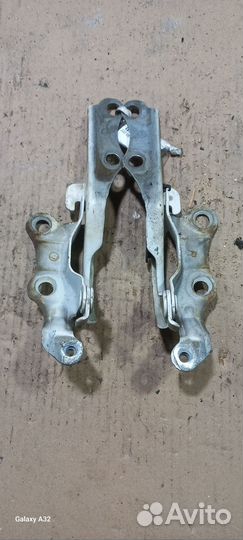 Петля капота Toyota Corolla spacio AE111N