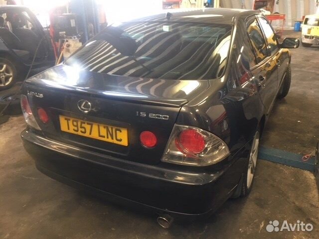 Разбор на запчасти Lexus IS