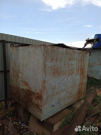 Бак для воды металлический