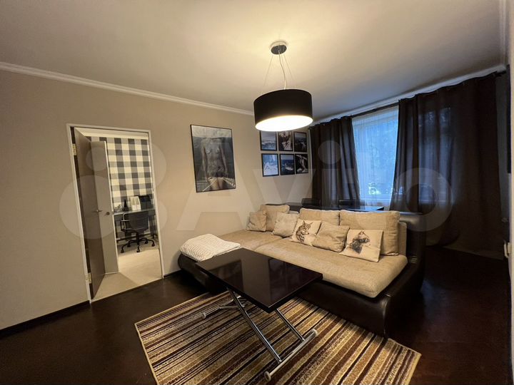 2-к. квартира, 45 м², 1/5 эт.