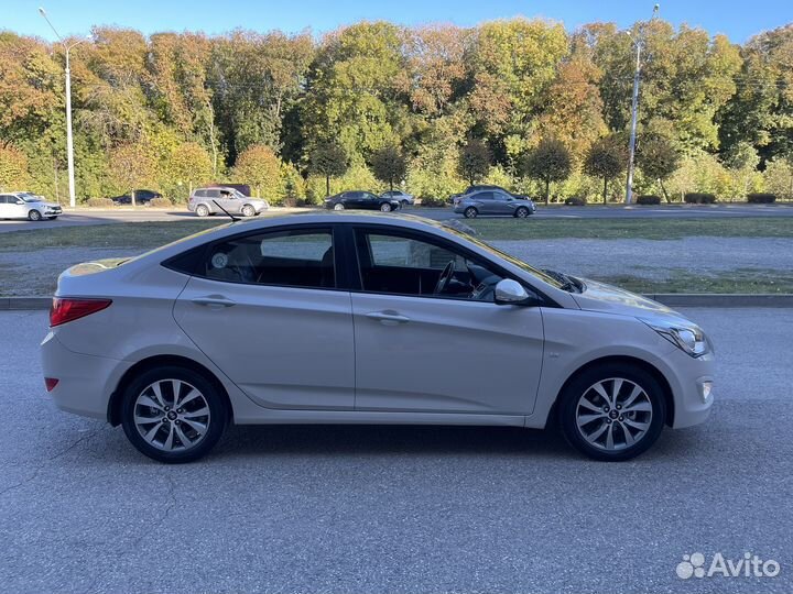 Hyundai Solaris 1.6 AT, 2015, 70 100 км