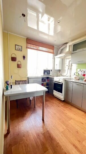 3-к. квартира, 54,7 м², 2/4 эт.