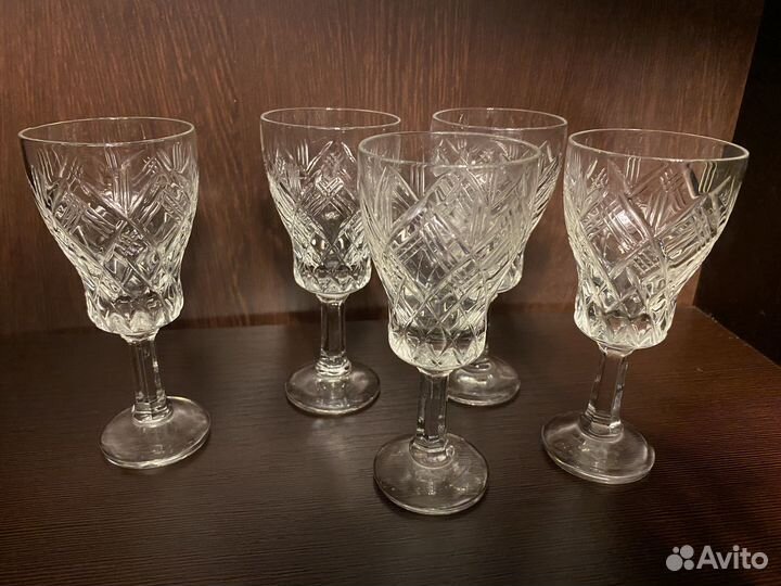 Хрустальные рюмки фужеры