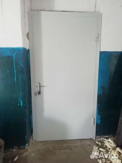 Двери металлические, тамбурные