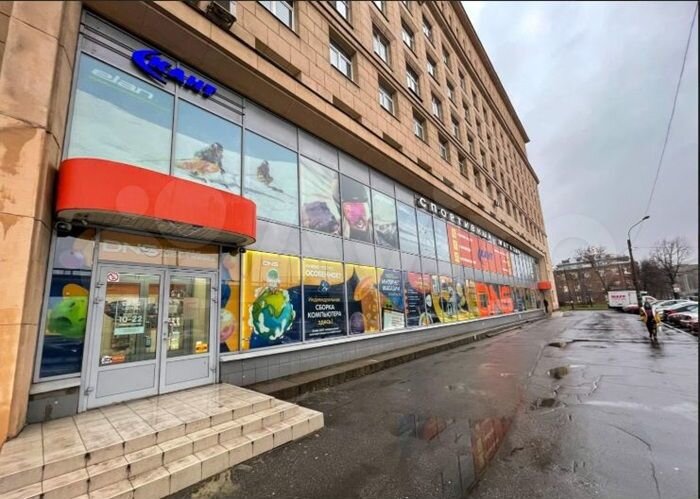 Парковка у помещения, витрины, 45 квт