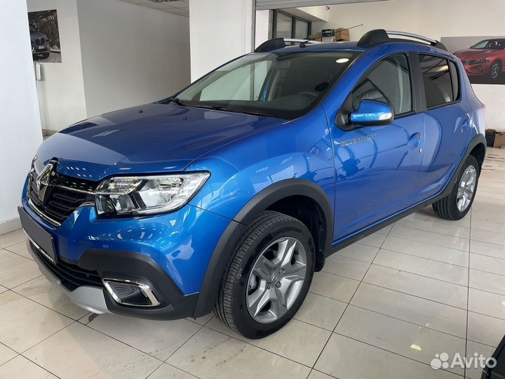Renault Sandero Stepway 1.6 CVT, 2022, 800 км