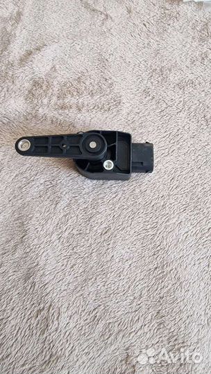 Датчик положения кузова