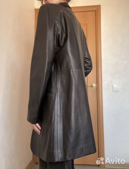 Итальянское пальто из натуральной кожи vera pelle