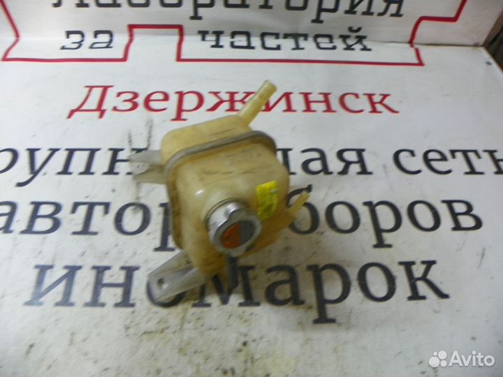 Бачок расширительный Nissan X-Trail