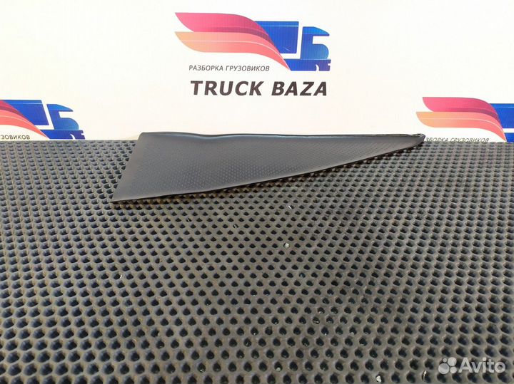 Коврик бардачка левый