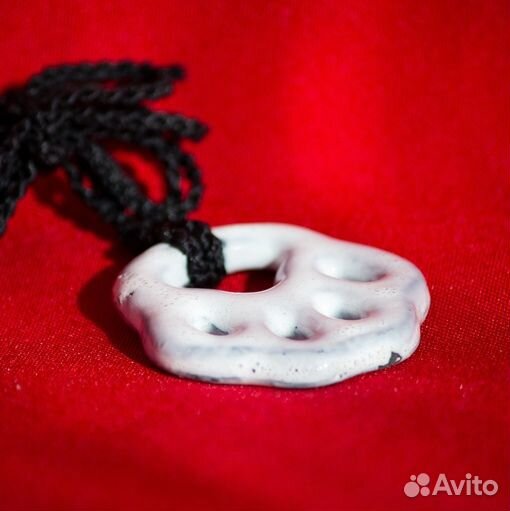 Кошачья лапка подвеска керамическая