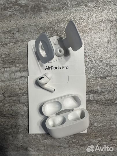 Airpods pro (без правого наушника и без провода)