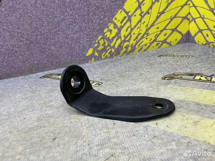 Держатель педали газа Субару Импреза Форестер