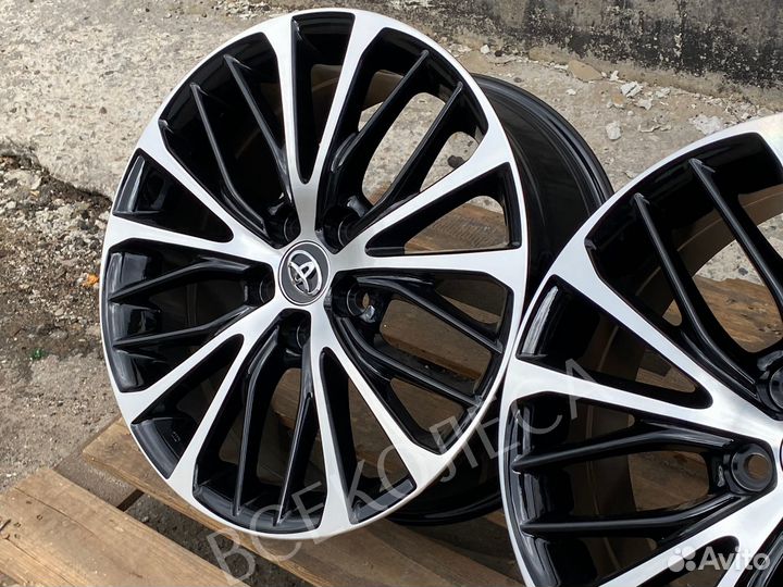 Toyota camry r18 5-114,3 s edition новые диски