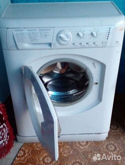 Стиральная машинка Ariston,4кг