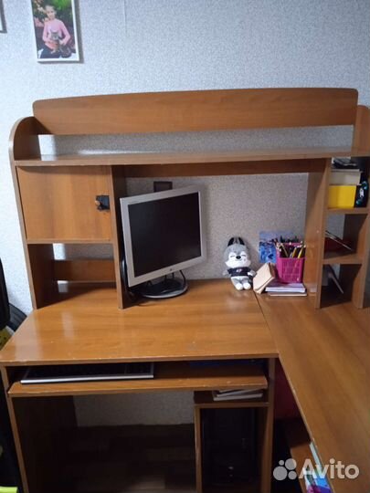 Компьютерный стол