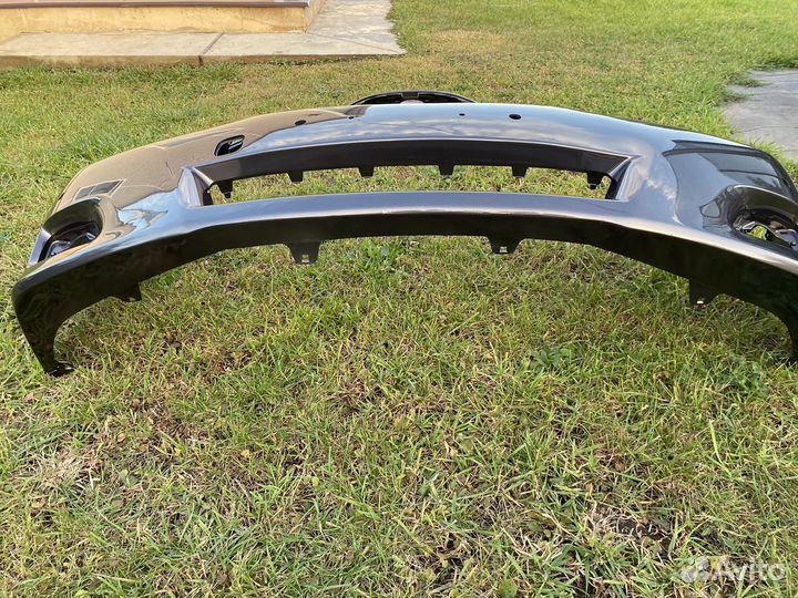 Передний бампер на toyota camry 40