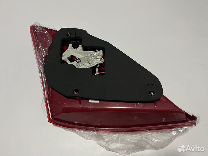 Правый задний фонарь Mercedes w221 рестайл новый