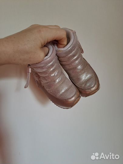 Сапожки демисезонные для девочки