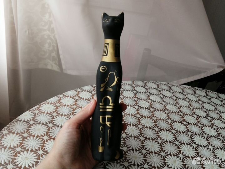 Статуэтка кошка